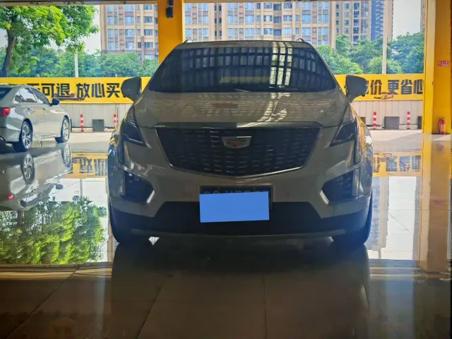 Cadillac XT5 — Фото автомобиля 2
