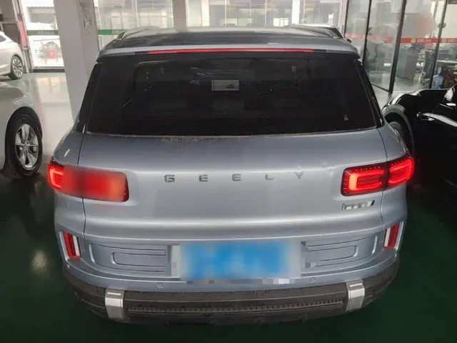 Geely ICON — Фото автомобиля 5