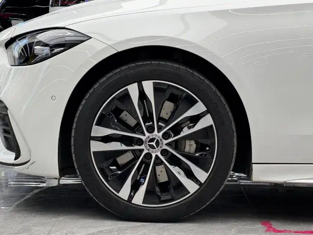 Mercedes-Benz C-Class — Фото автомобиля 3