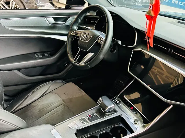 Audi A6L — Фото автомобиля 13