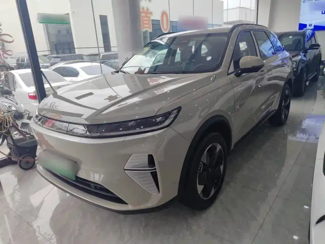 Фотография автомобиля — Haval Xiaolong MAX