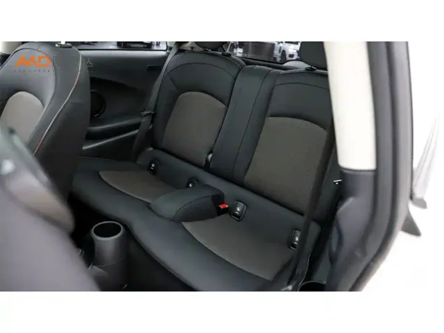 MINI Hatch — Фото автомобиля 7