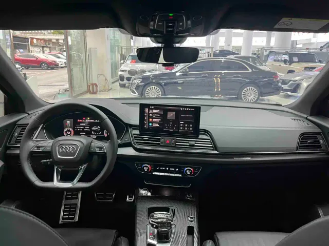 Audi Q5L — Фото автомобиля 5