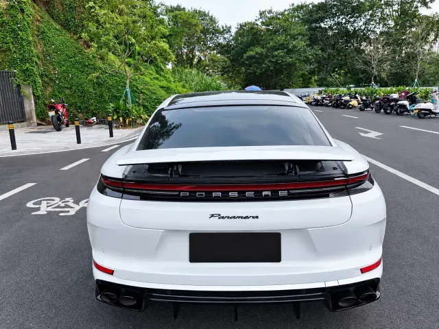 Porsche Panamera — Фото автомобиля 4