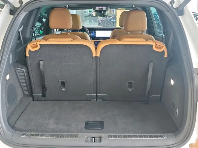 Li Auto ONE — Фото автомобиля 11
