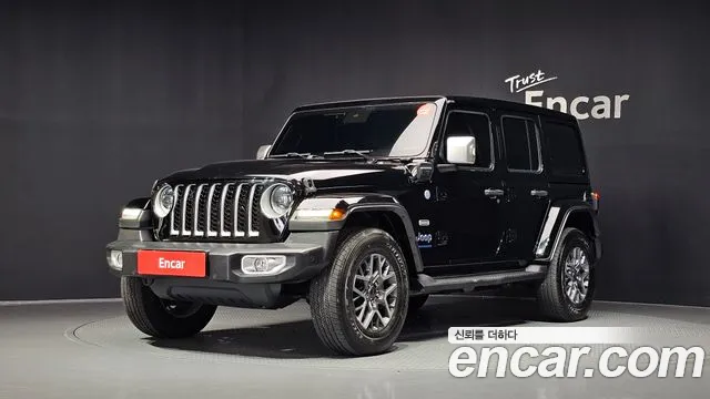Фотография автомобиля — Jeep Wrangler JL