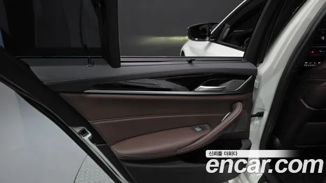 BMW 5 Series G30 — Фото автомобиля 14