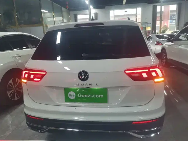 Volkswagen Tiguan L — Фото автомобиля 4