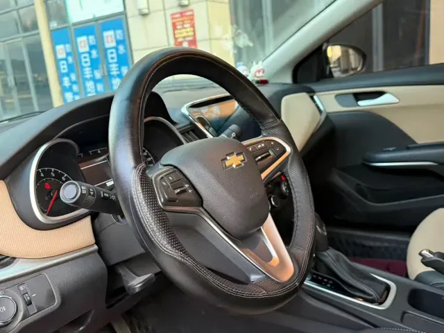 Chevrolet Monza — Фото автомобиля 17