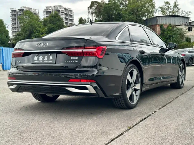 Audi A6L — Фото автомобиля 9