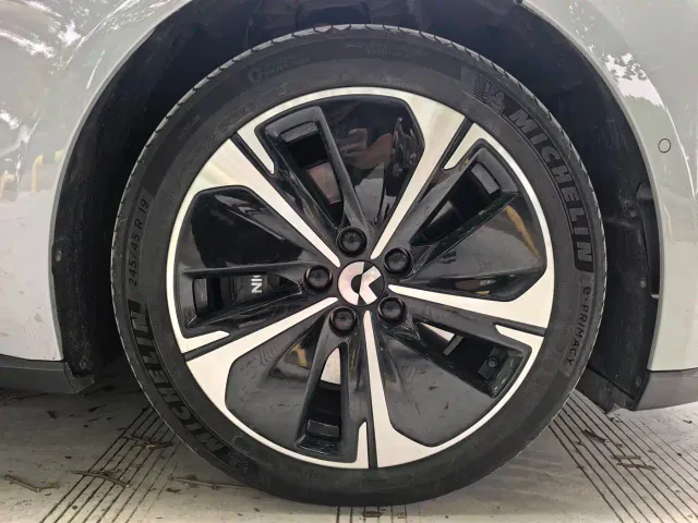 Nio ET5 Touring — Фото автомобиля 18