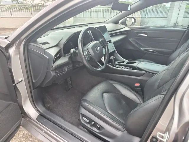 Toyota Avalon — Фото автомобиля 7