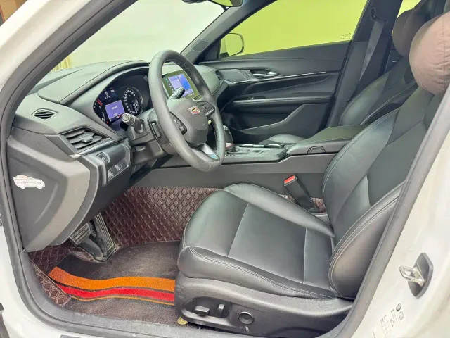 Cadillac CT4 — Фото автомобиля 8