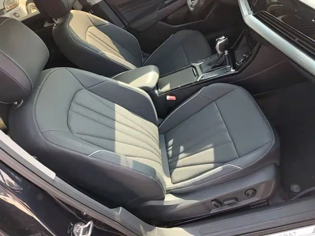 Volkswagen Passat — Фото автомобиля 24