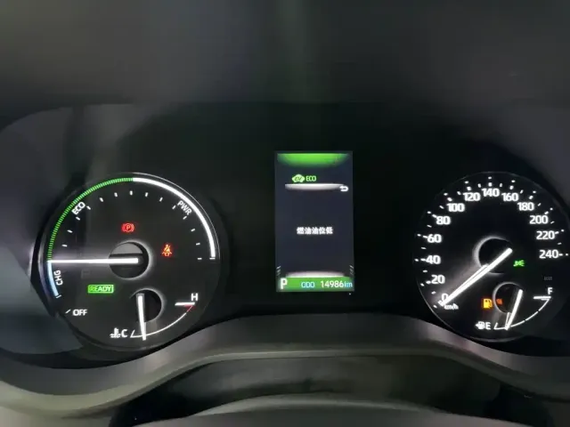 Toyota Granvia — Фото автомобиля 4