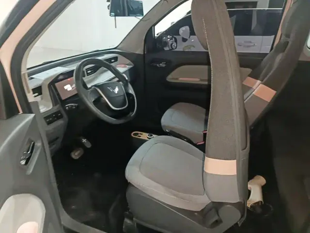 Wuling Hongguang Mini EV — Фото автомобиля 14