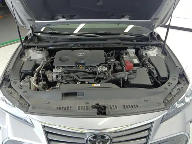 Toyota Avalon — Фото автомобиля 10