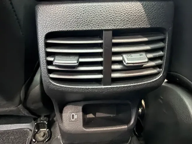 Kia Seltos — Фото автомобиля 17