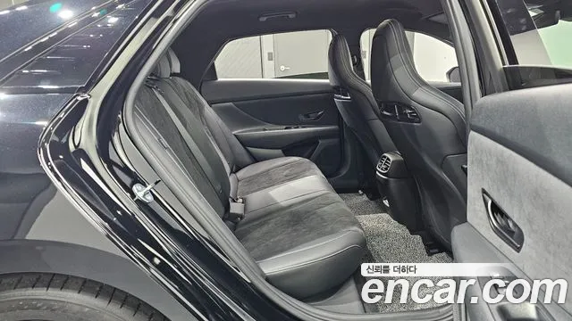 Hyundai Avante CN7 — Фото автомобиля 30