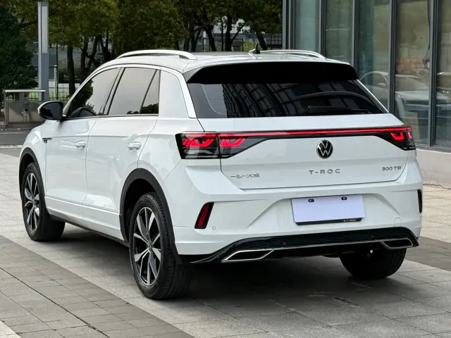 Volkswagen T-Roc — Фото автомобиля 6