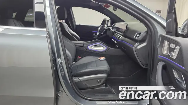 Mercedes-Benz GLE-Class — Фото автомобиля 25