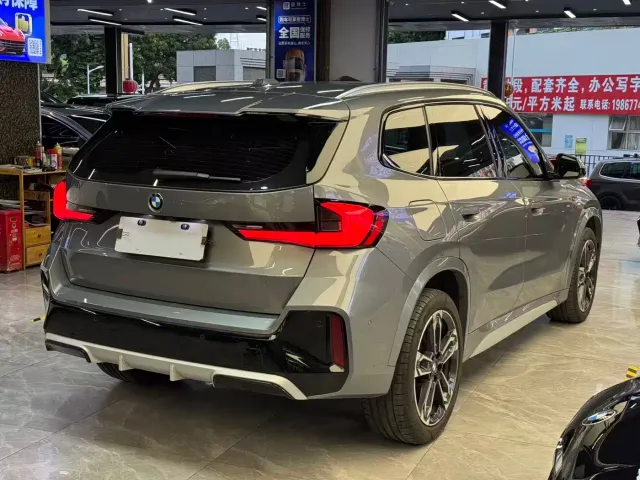 BMW X1 — Фото автомобиля 10