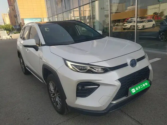 Toyota Wildlander — Фото автомобиля 3