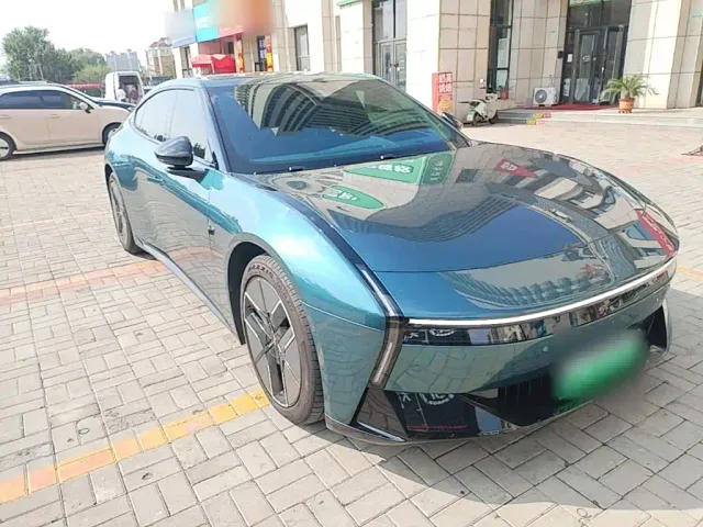 Xpeng P7 — Фото автомобиля 3