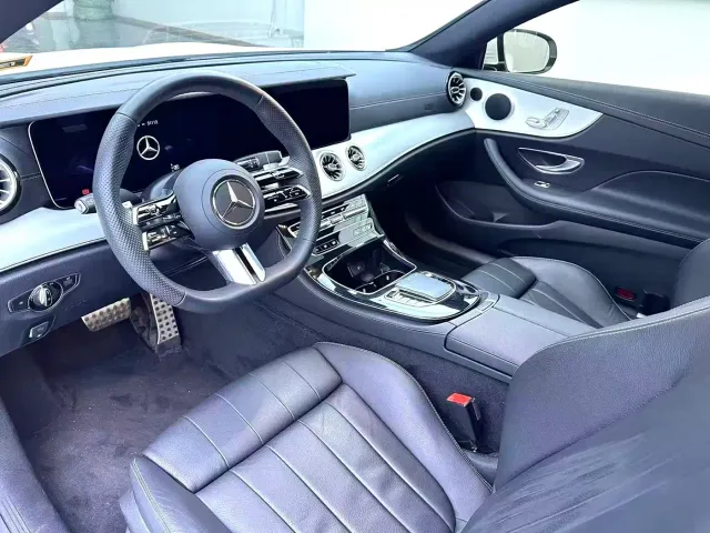 Mercedes-Benz E-Class — Фото автомобиля 5