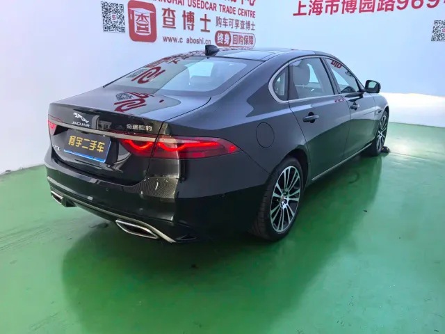 Jaguar XFL — Фото автомобиля 4