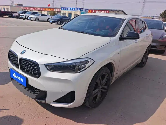Фотография автомобиля — BMW X2