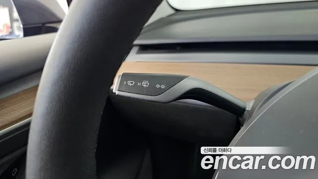 Tesla Model 3 — Фото автомобиля 28