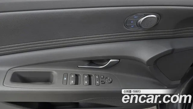 Hyundai AVANTE Avante (CN7) — Фото автомобиля 17