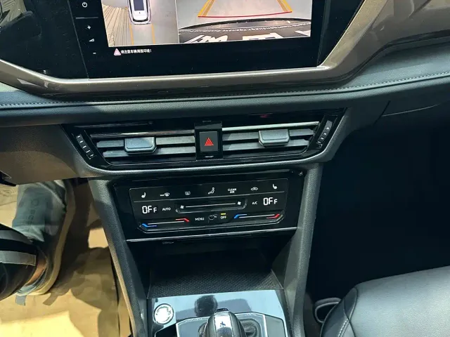 Volkswagen Tharu — Фото автомобиля 15