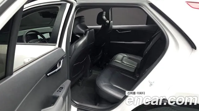 Kia Niro The All New Niro Signature — Фото автомобиля 11