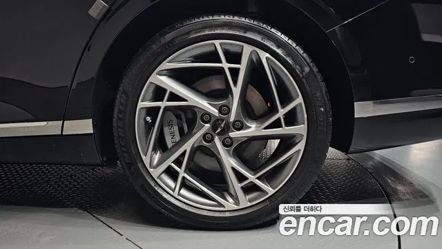Genesis G90 Бензин 3.5 турбо AWD — Фото автомобиля 5