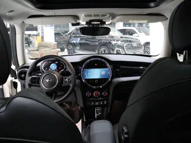 MINI Hatch — Фото автомобиля 8