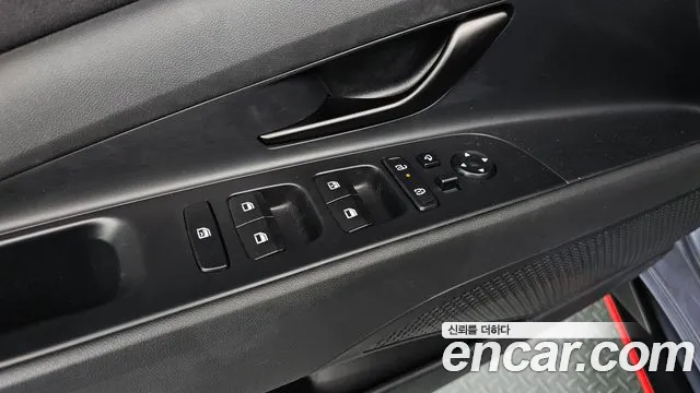 Hyundai AVANTE — Фото автомобиля 16