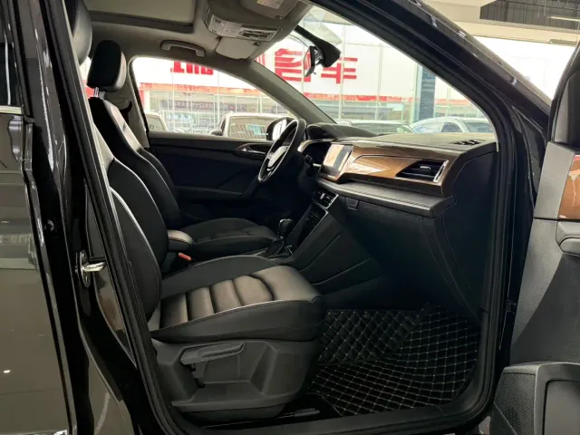 Volkswagen Tharu — Фото автомобиля 10