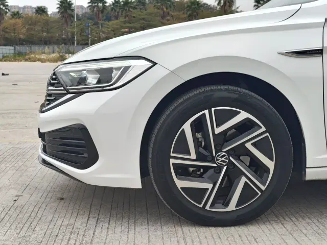 Volkswagen Sagitar — Фото автомобиля 4