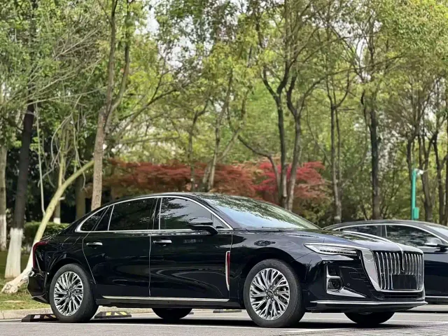 Hongqi H5 — Фото автомобиля 3