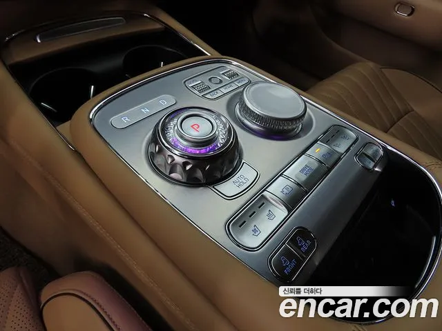 Genesis G90 Бензин 3.5 турбо AWD — Фото автомобиля 11