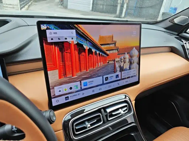 Geely Boyue L — Фото автомобиля 17