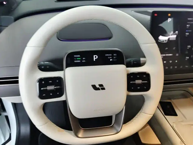 Li Auto i6 — Фото автомобиля 10