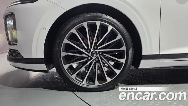 Hyundai Grandeur GN7 — Фото автомобиля 5