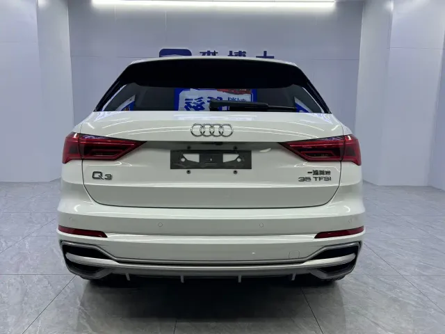 Audi Q3 — Фото автомобиля 16