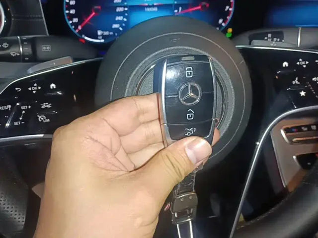 Mercedes-Benz Mercedes-Benz E-Class 2022 Second Facelift E 300 L Premium — Фото автомобиля 8