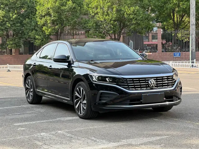 Volkswagen Passat — Фото автомобиля 3