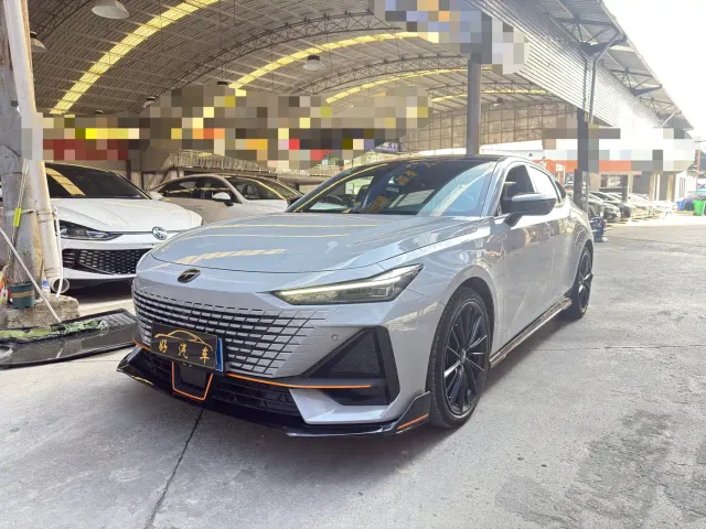 Фотография автомобиля — Changan UNI-V
