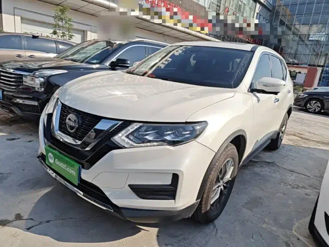 Фотография автомобиля — Nissan X-Trail